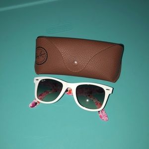 •NEVER WORN •Ray Ban Sunglasses